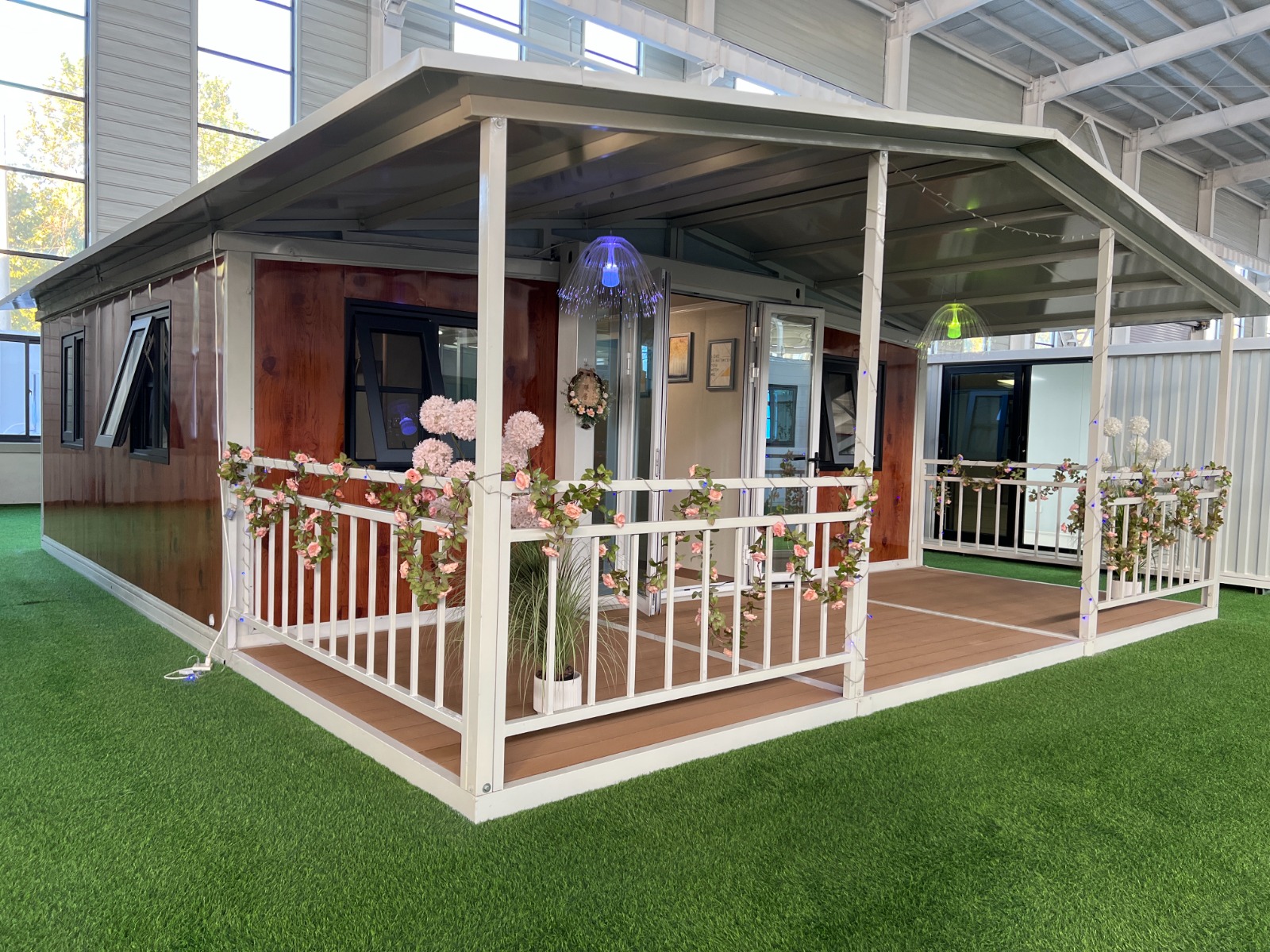 Modern container exterior